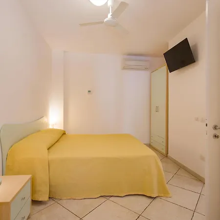 Appartamento 1 Bedroom Front In