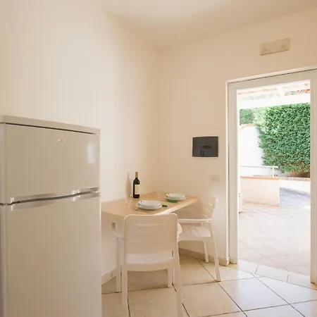 1 Bedroom Front In 公寓 *