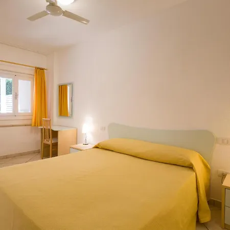 Апартаменты 1 Bedroom Front In